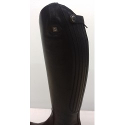 Bota Cuero con elástico