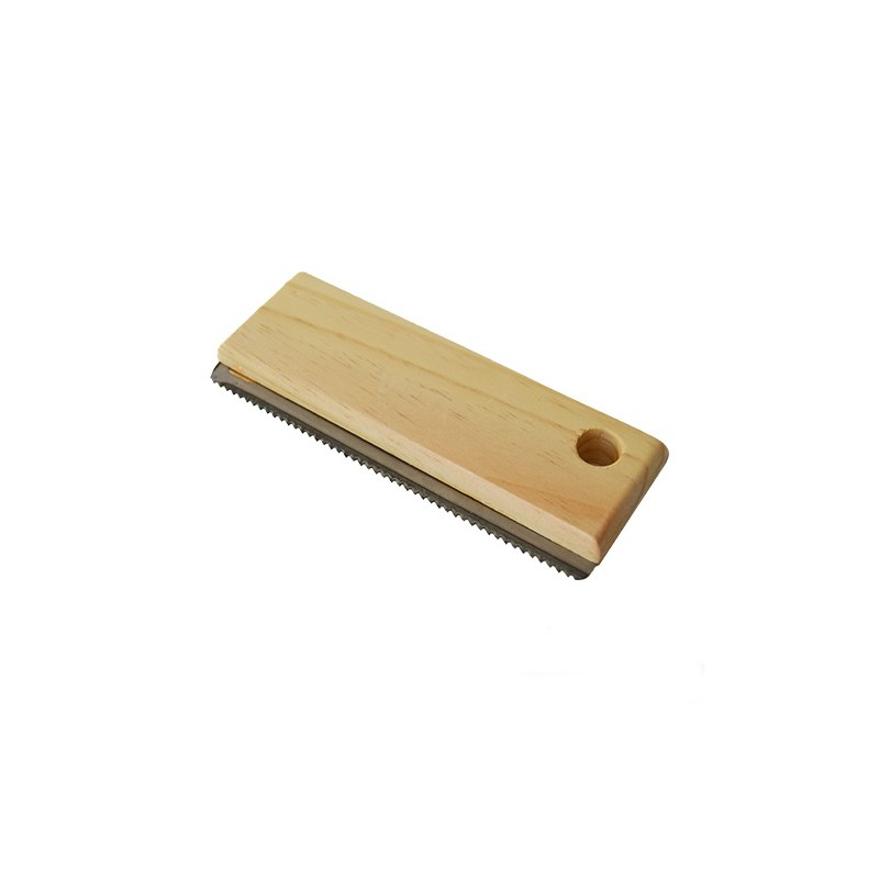 Cepillo Quita Pelos Mango Madera